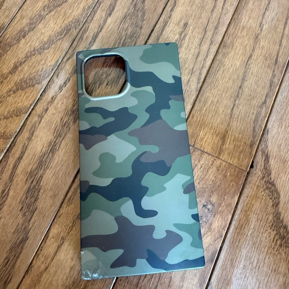 Camo Flaunt IPhone 15 Pro Max Case